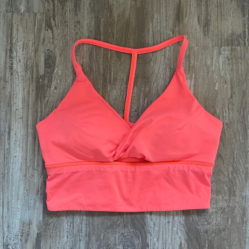Lululemon Long Line Twist Front Sport Bra size 4 Grapefruit